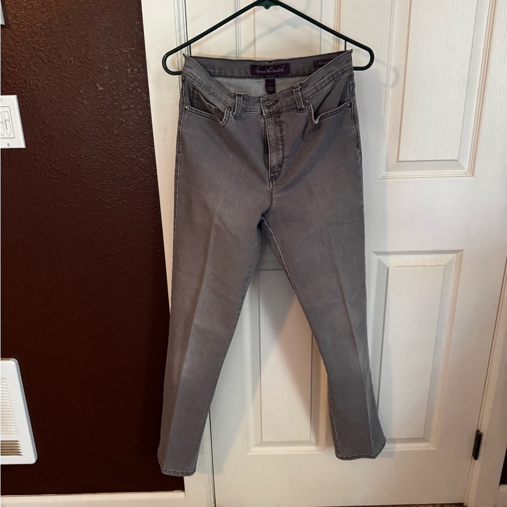 Gloria Vanderbilt Women's Straight Leg Jeans in Gray